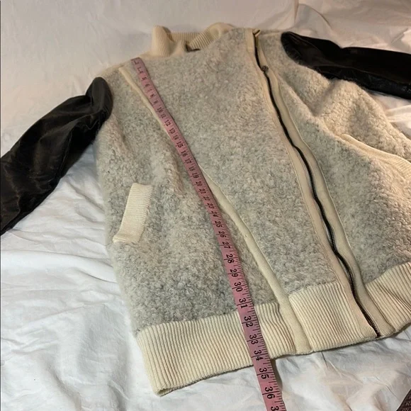 Marc By Marc Jacobs Beautiful Cream and Black Long Boucle Jacket - Picture 8 of 12